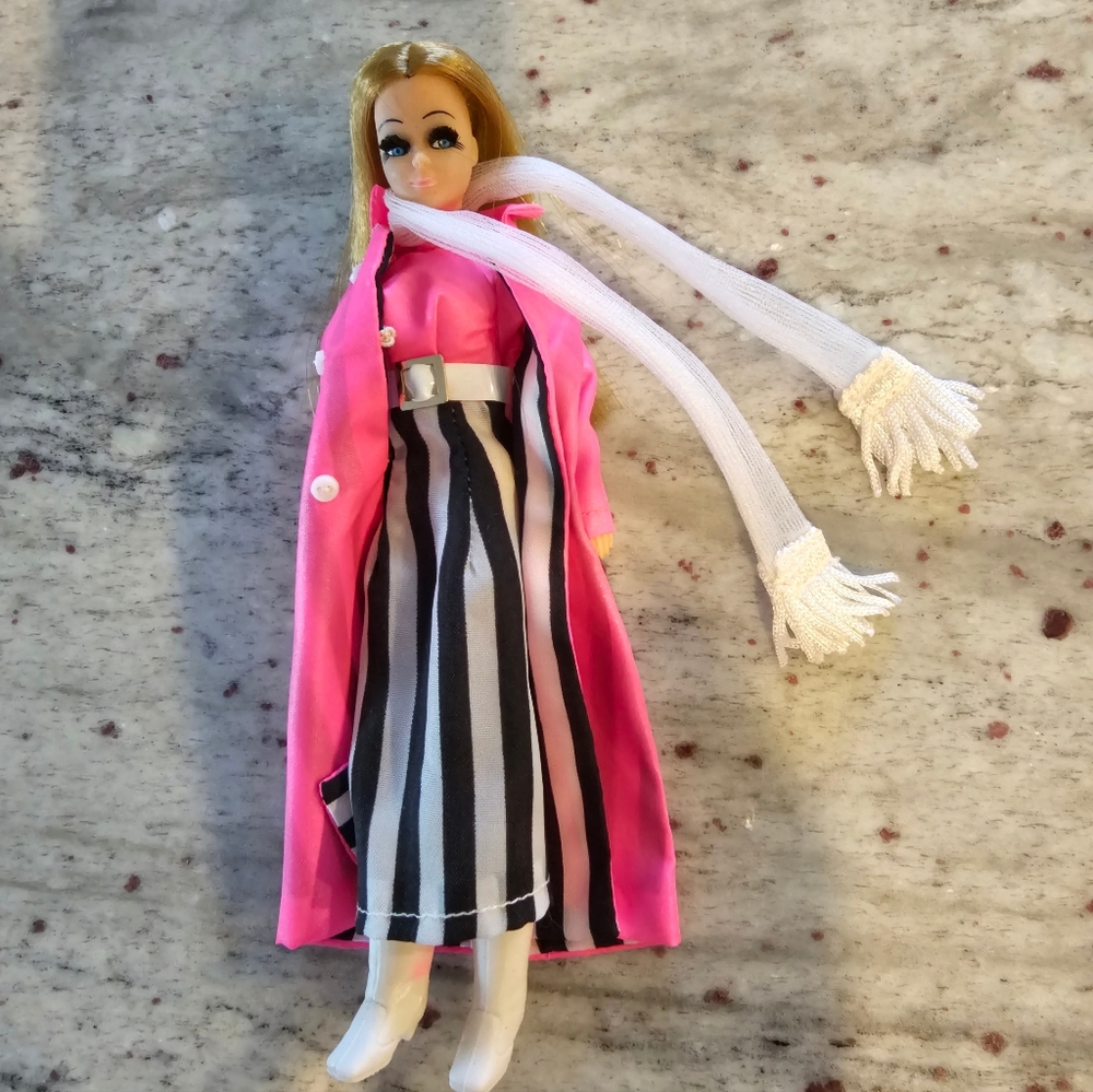 1970s Dawn Doll with beautiful outfit.  Never played with. Part of collection.